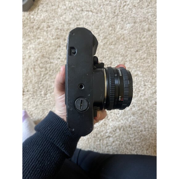 Vivitar 3800N with 50mm Lens SLR Camera *missing straps* No Batteries - Picture 7 of 7